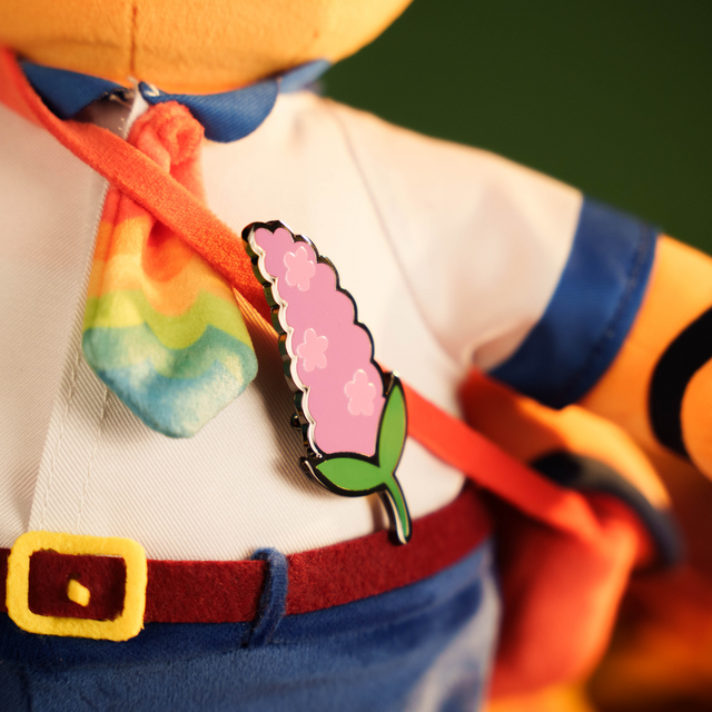 Eddie Plush (with 1" Springtime Pin)