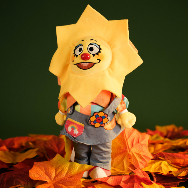 Sally Plush (with 1" Springtime Pin)